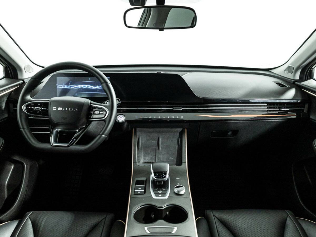 OMODA C5 с пробегом — 2024 год. Фото: #12