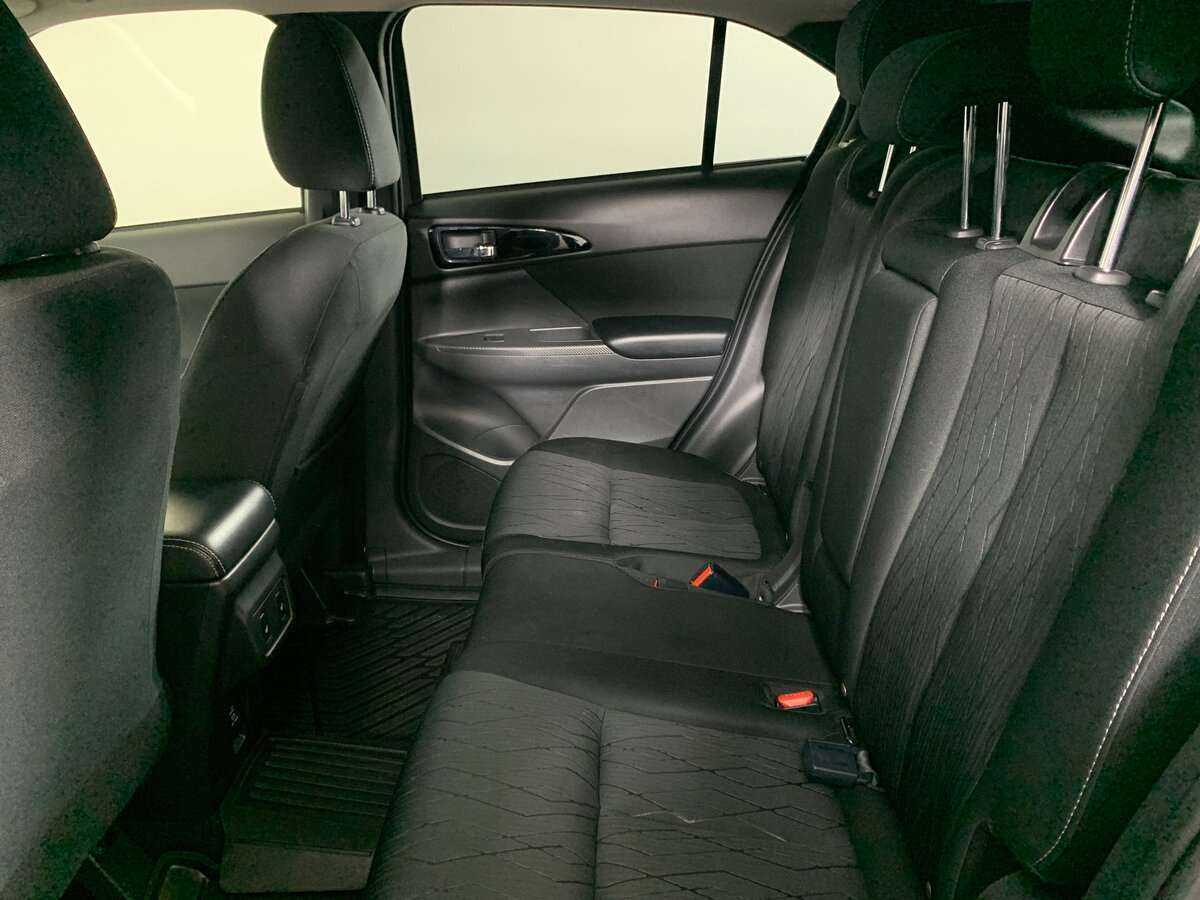 Mitsubishi Eclipse Cross с пробегом — 2018 год. Фото: #18