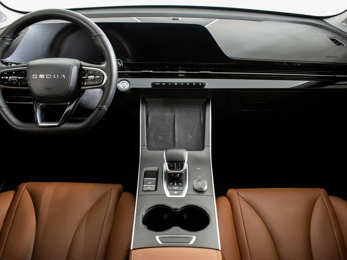 OMODA C5 с пробегом — 2023 год. Фото: #11