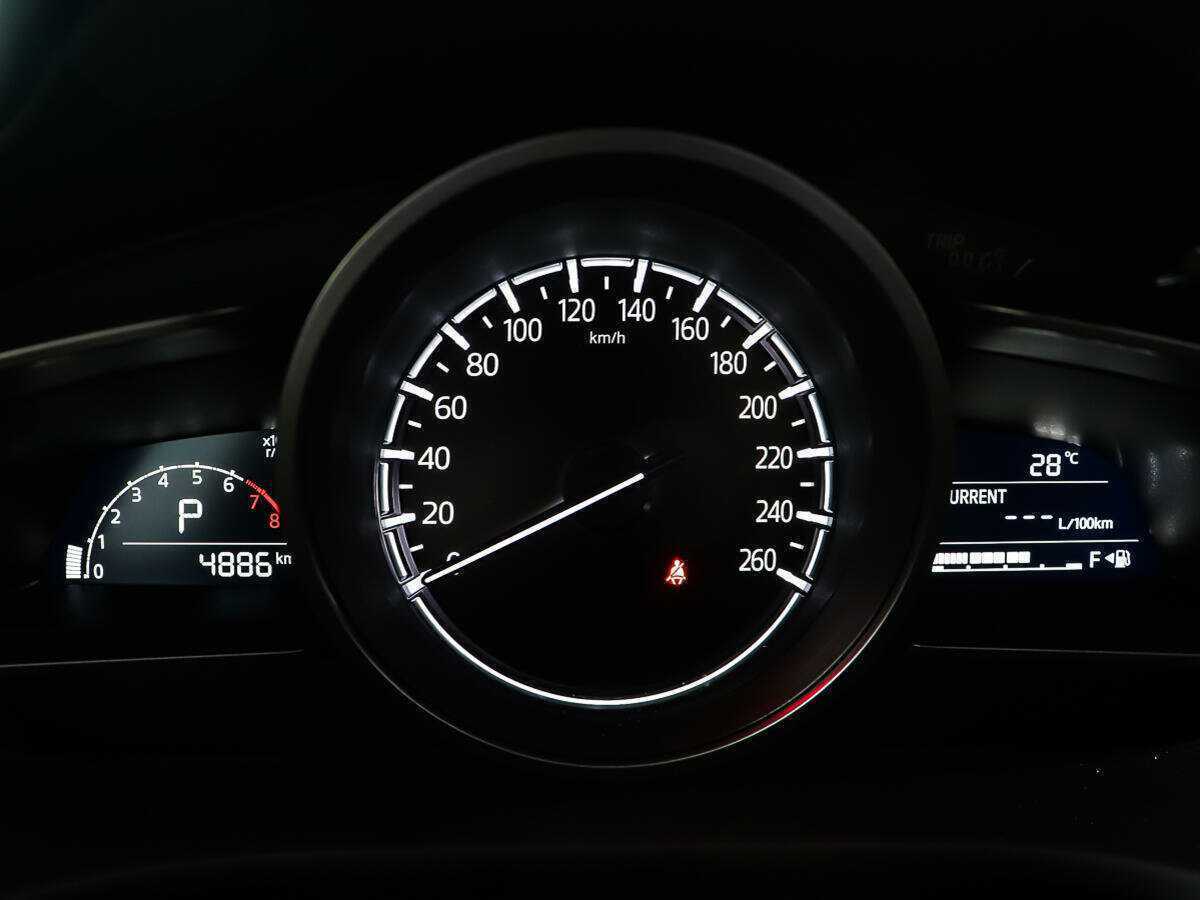 Mazda CX-4 с пробегом — 2022 год. Фото: #13