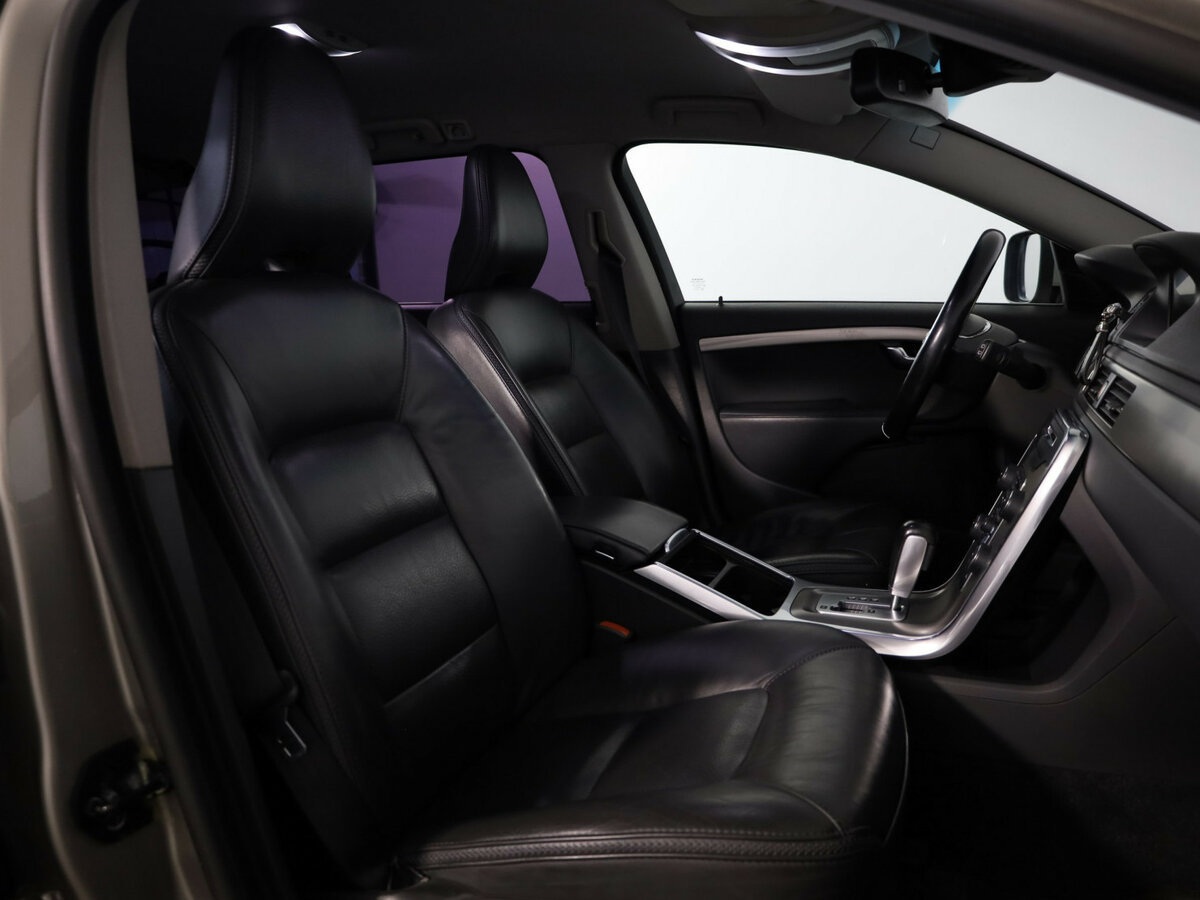 Volvo XC70 с пробегом — 2012 год. Фото: #11