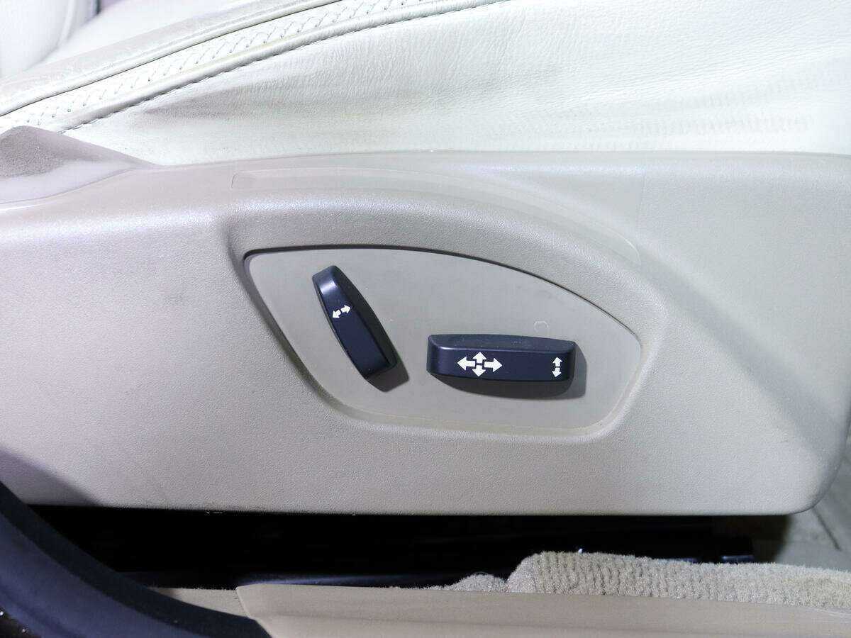 Volvo XC70 с пробегом — 2012 год. Фото: #11