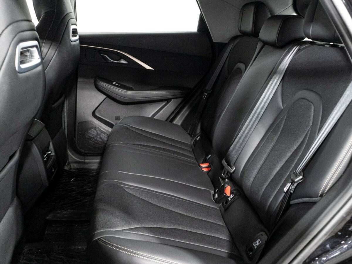 OMODA C5 с пробегом — 2024 год. Фото: #9