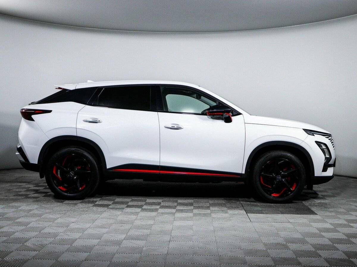 OMODA C5 с пробегом — 2022 год. Фото: #3