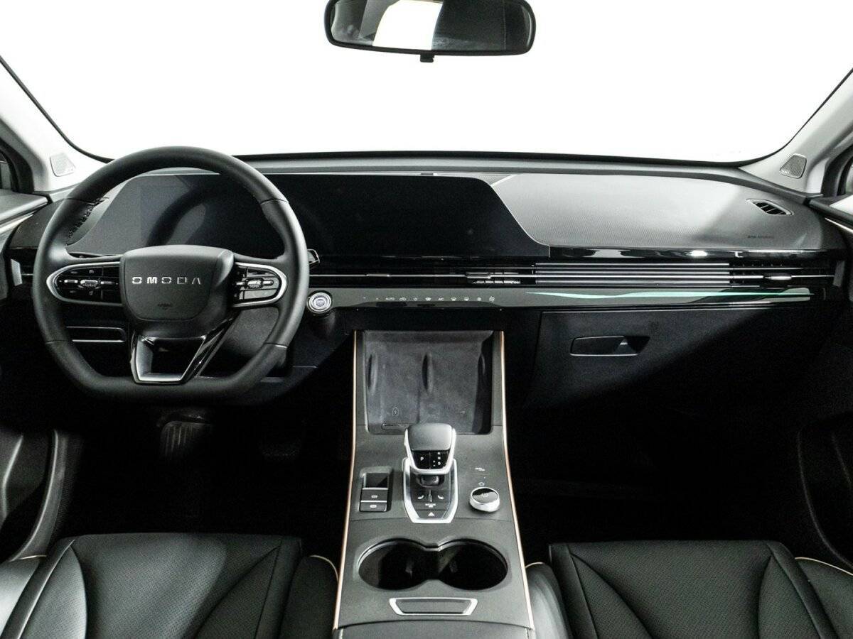 OMODA C5 с пробегом — 2024 год. Фото: #11
