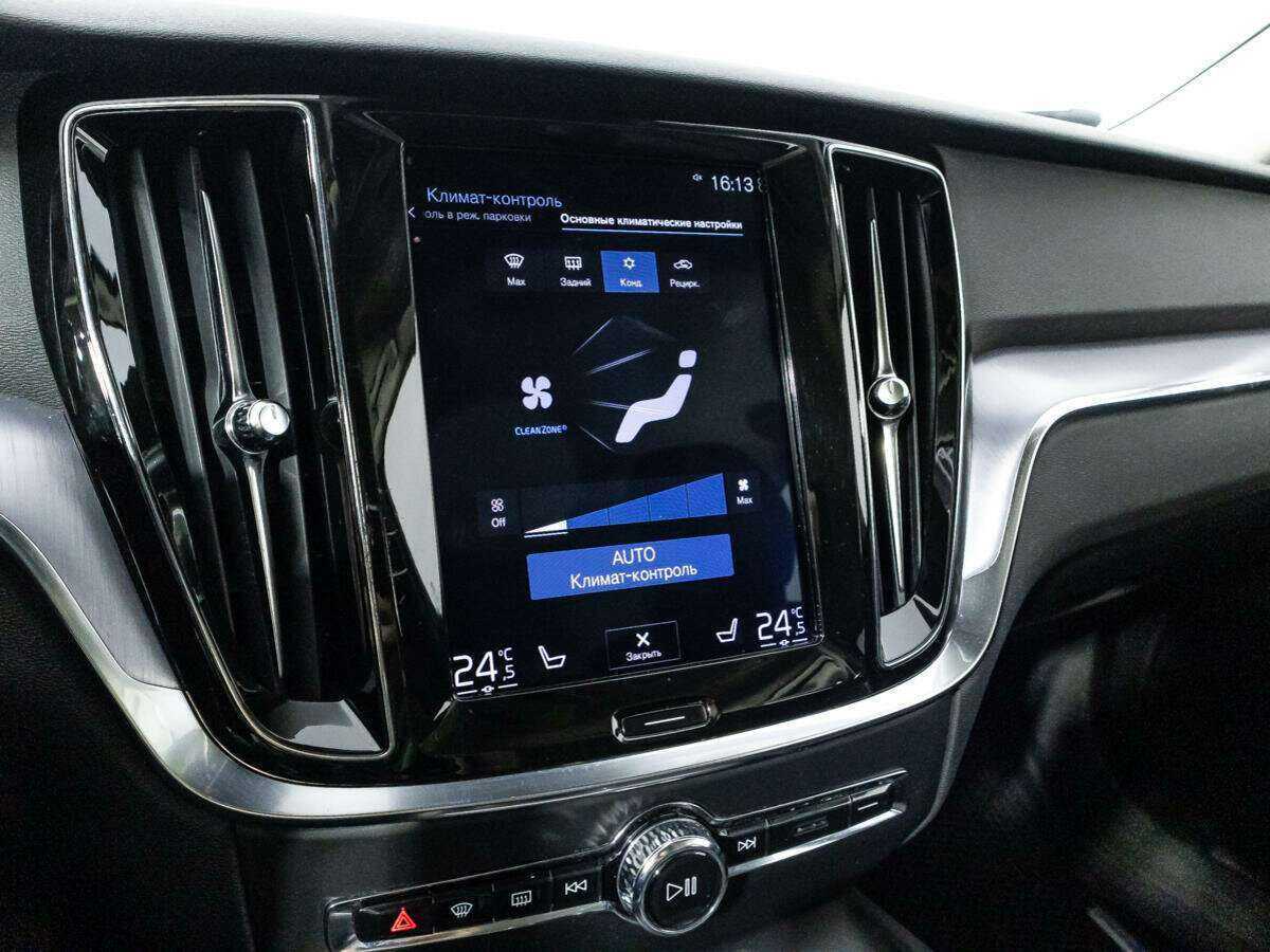 Volvo V60 с пробегом — 2018 год. Фото: #14