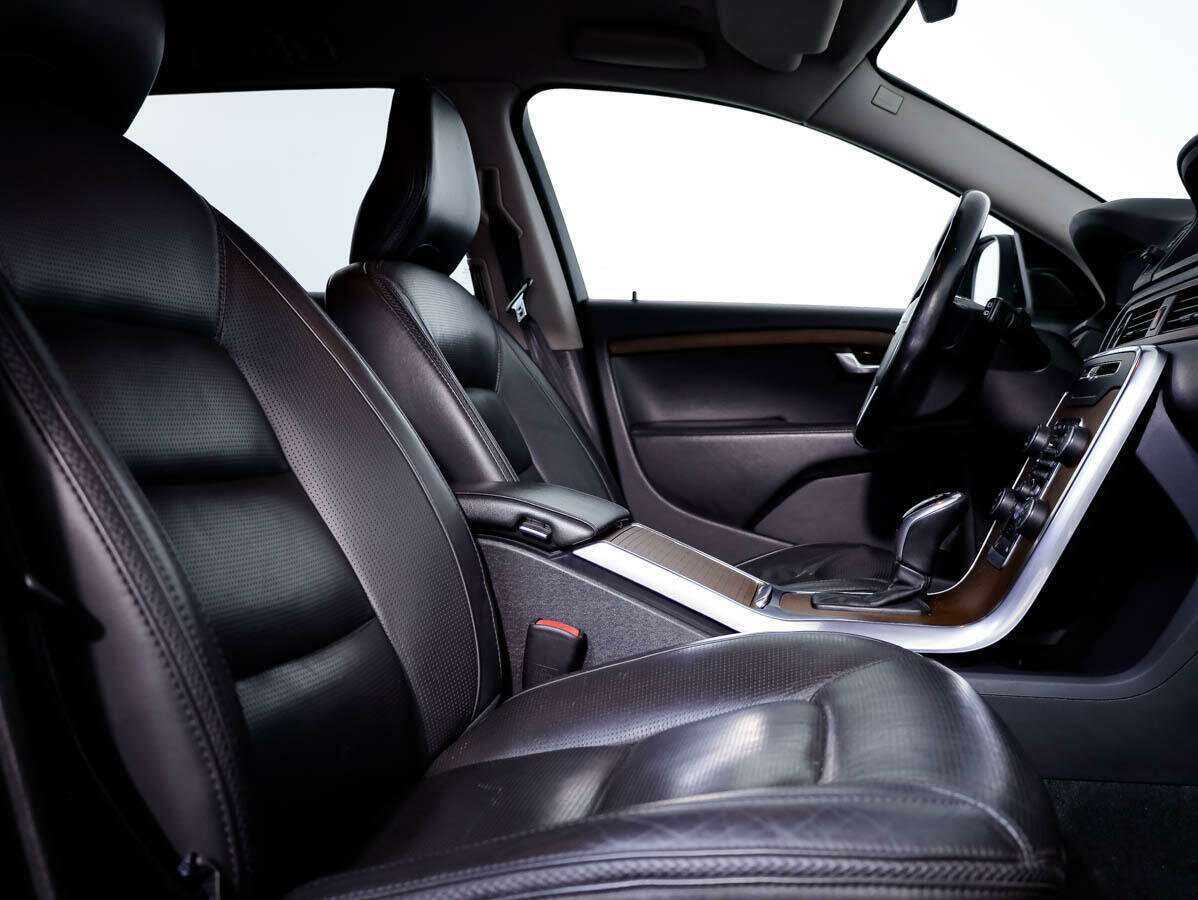 Volvo XC70 с пробегом — 2014 год. Фото: #10