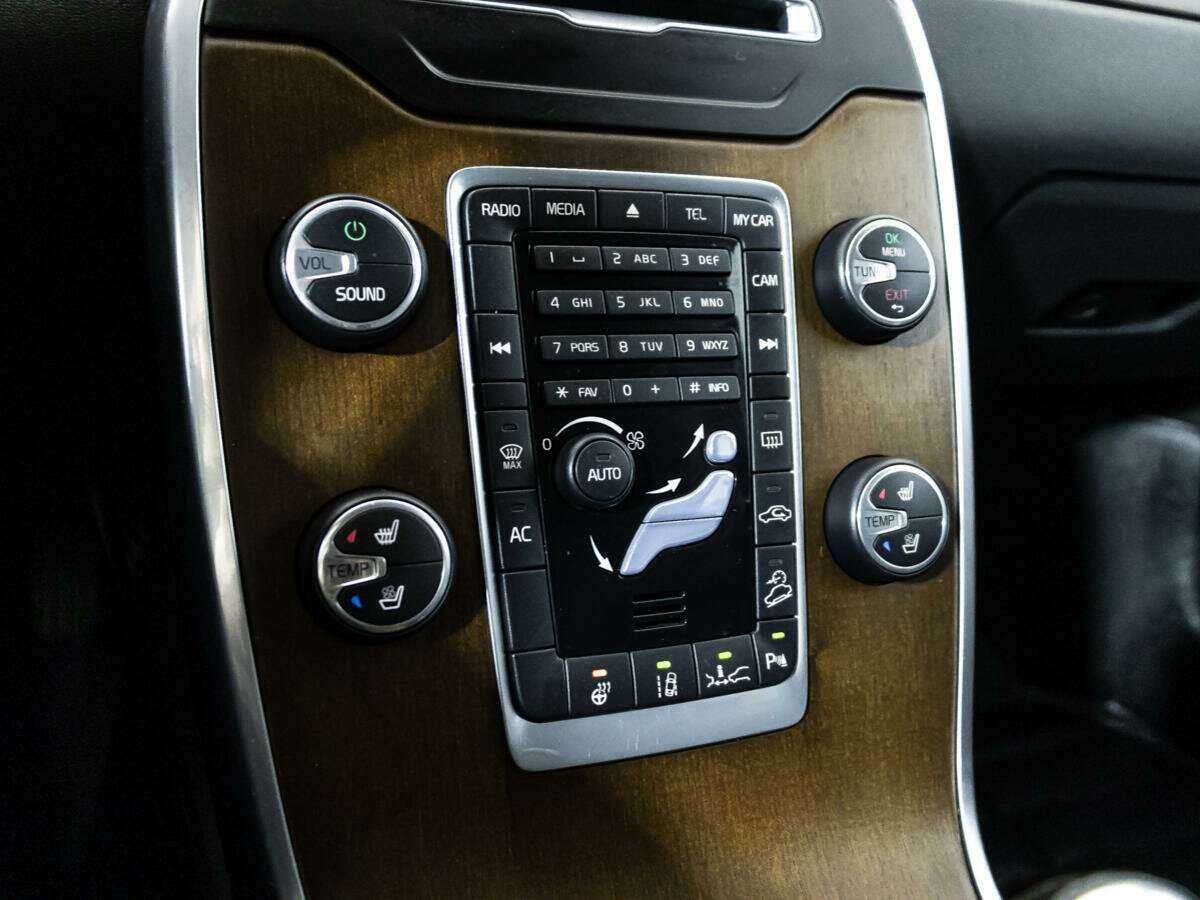 Volvo XC70 с пробегом — 2013 год. Фото: #19