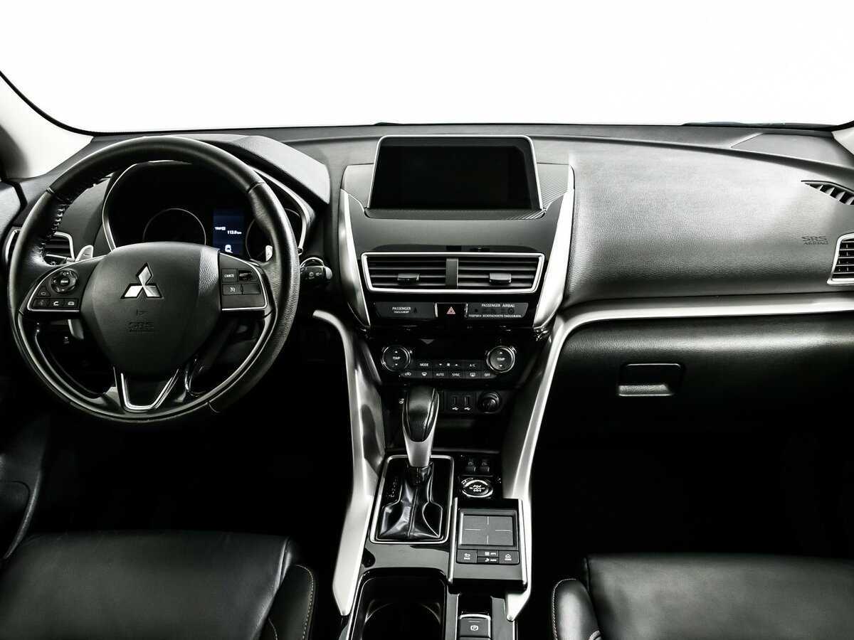 Mitsubishi Eclipse Cross с пробегом — 2018 год. Фото: #10