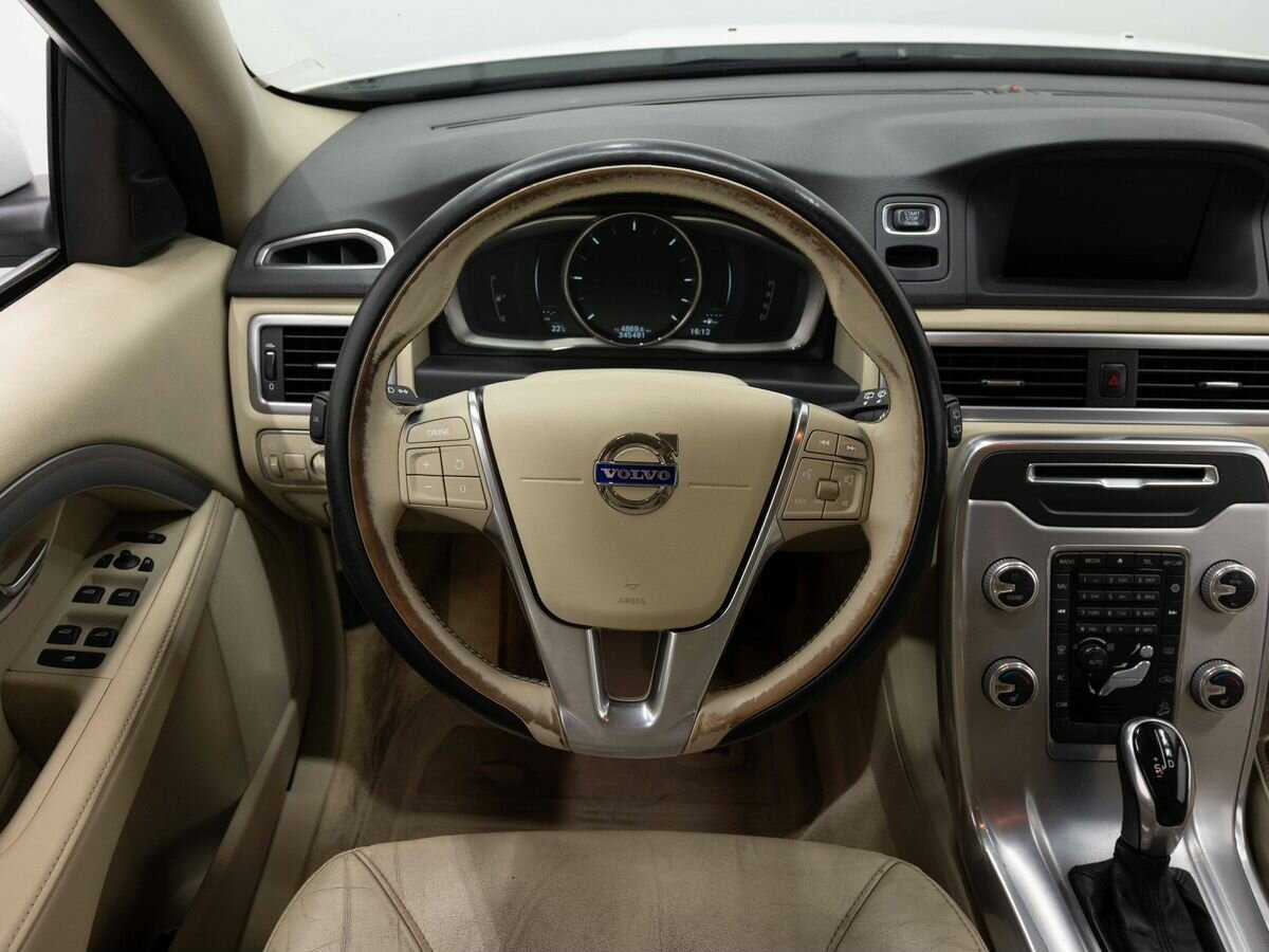 Volvo XC70 с пробегом — 2014 год. Фото: #14