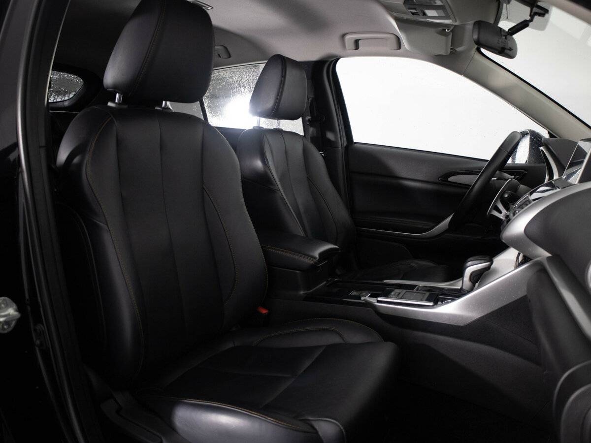 Mitsubishi Eclipse Cross с пробегом — 2019 год. Фото: #9