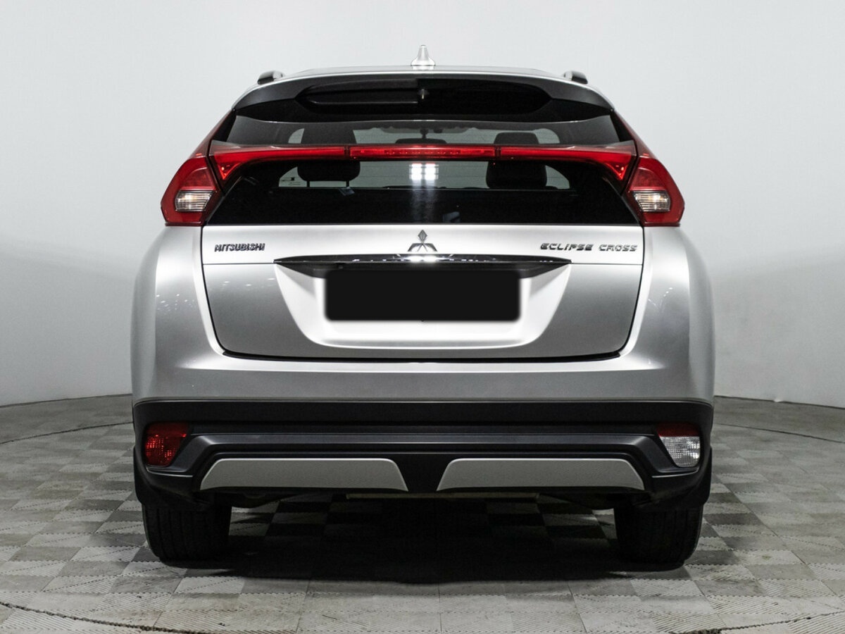 Mitsubishi Eclipse Cross с пробегом — 2018 год. Фото: #5