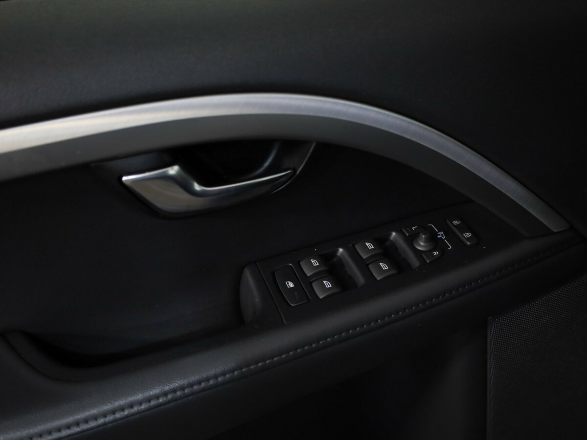 Volvo XC70 с пробегом — 2012 год. Фото: #21