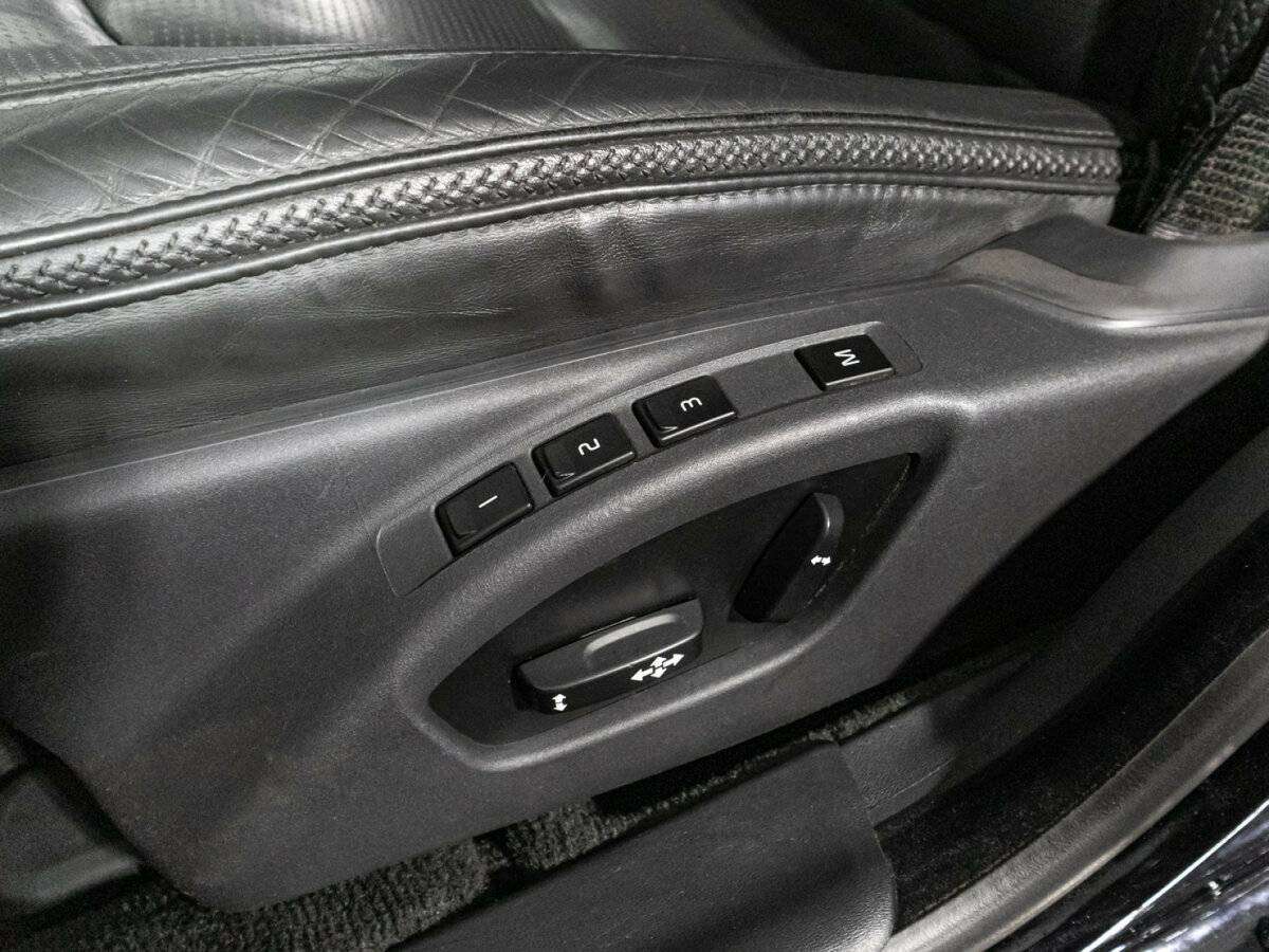 Volvo XC70 с пробегом — 2014 год. Фото: #16