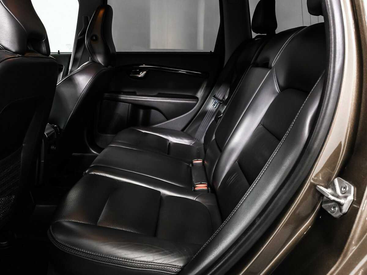 Volvo XC70 с пробегом — 2013 год. Фото: #12