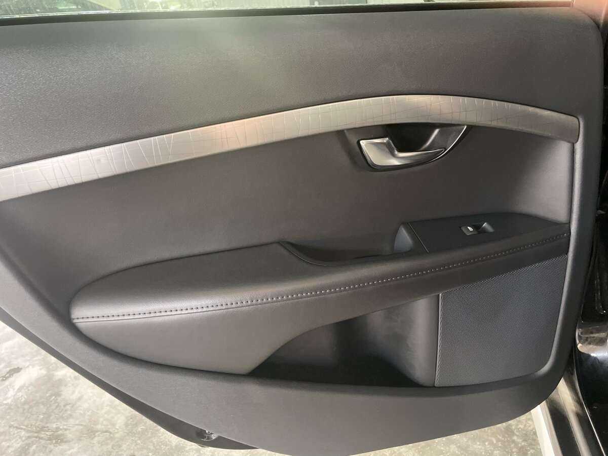 Volvo XC70 с пробегом — 2012 год. Фото: #28