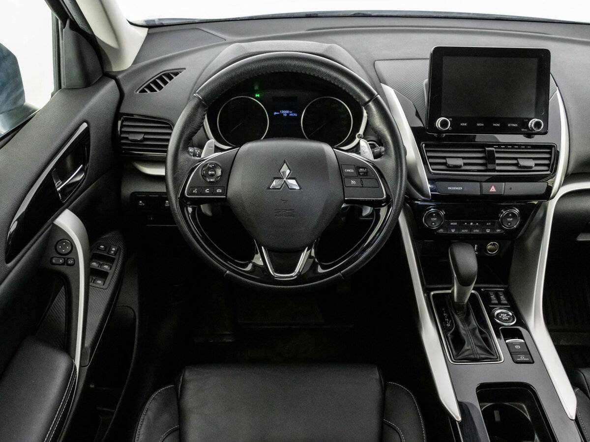 Mitsubishi Eclipse Cross с пробегом — 2022 год. Фото: #8