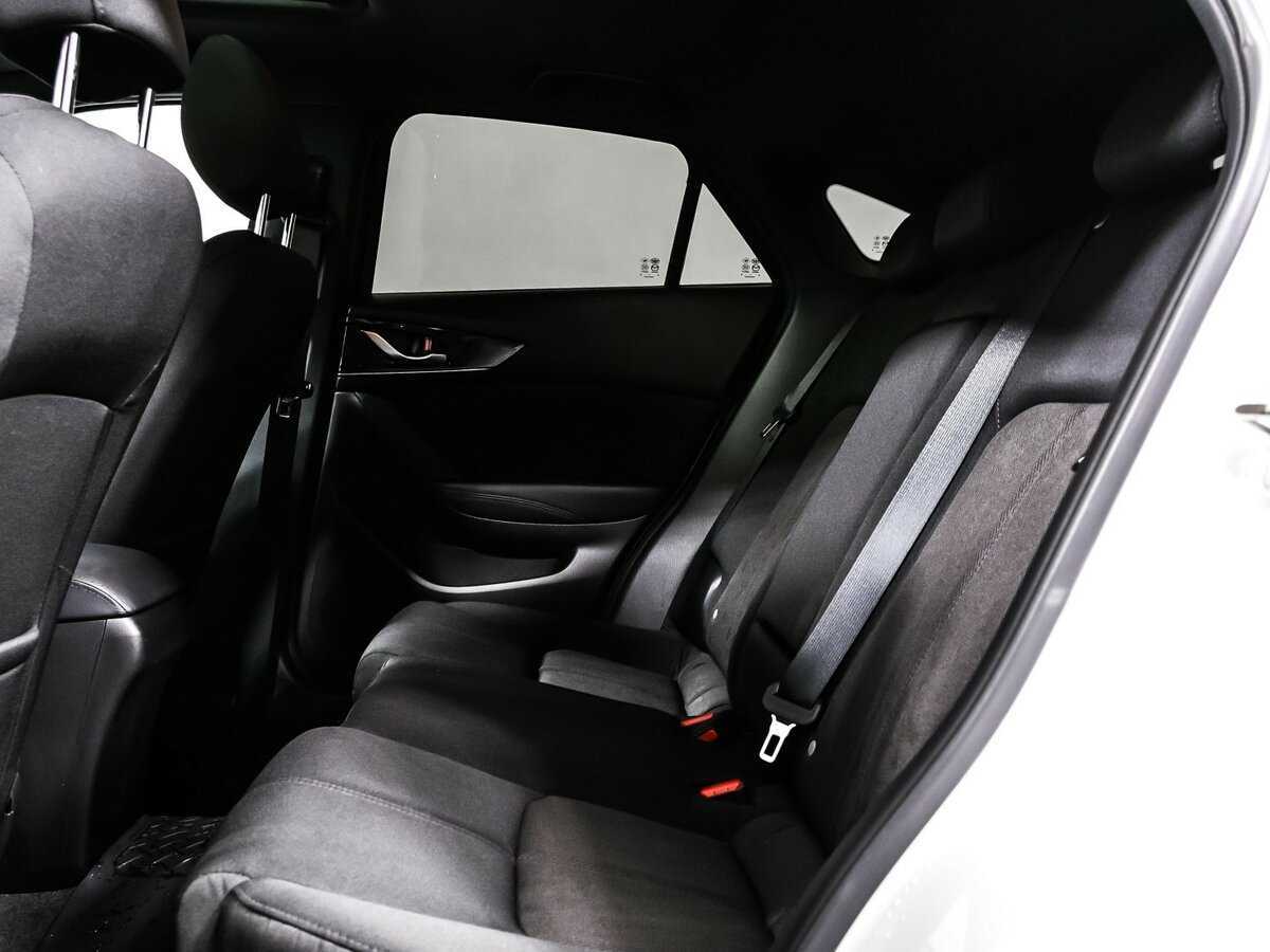 Mazda CX-4 с пробегом — 2022 год. Фото: #12