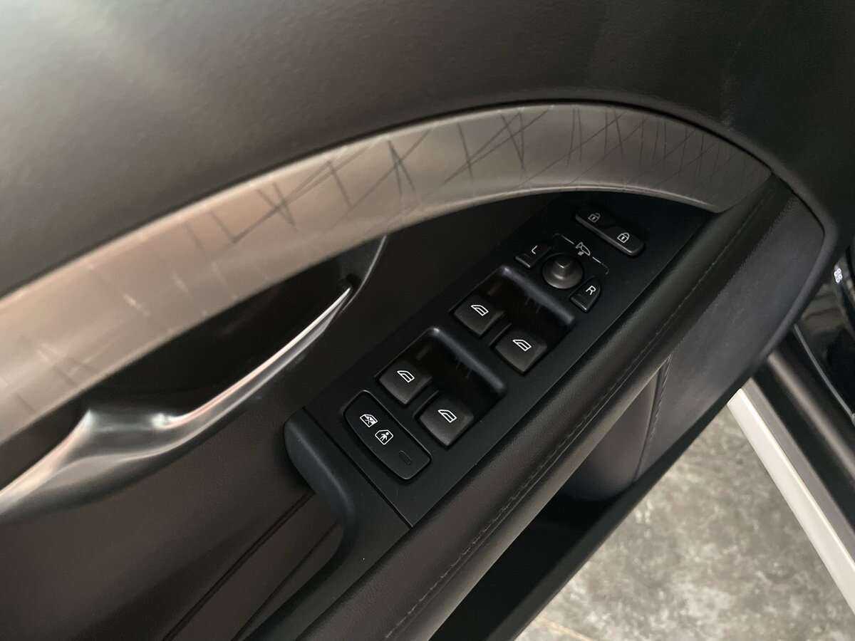 Volvo XC70 с пробегом — 2012 год. Фото: #27