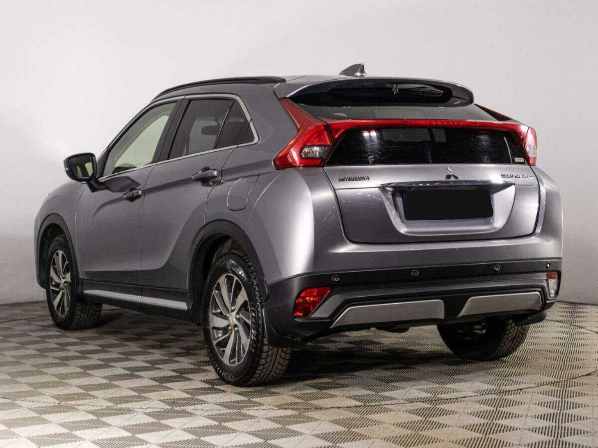Mitsubishi Eclipse Cross с пробегом — 2018 год. Фото: #6