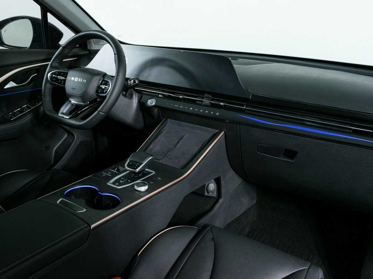 OMODA C5 с пробегом — 2024 год. Фото: #8