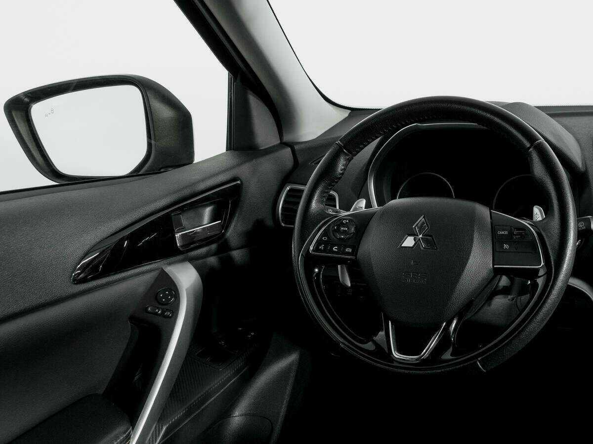 Mitsubishi Eclipse Cross с пробегом — 2019 год. Фото: #14
