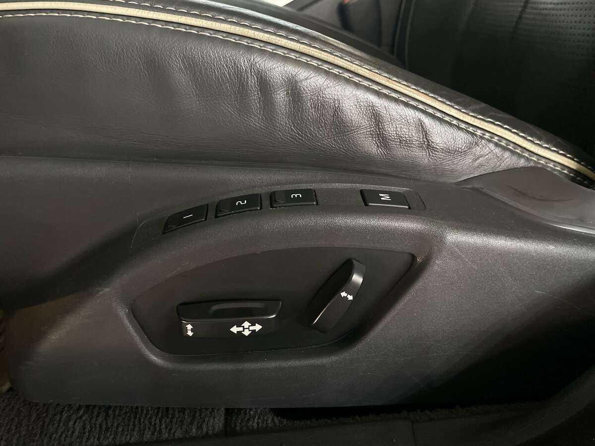 Volvo XC70 с пробегом — 2012 год. Фото: #25