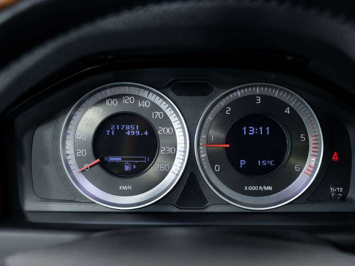 Volvo XC70 с пробегом — 2012 год. Фото: #18