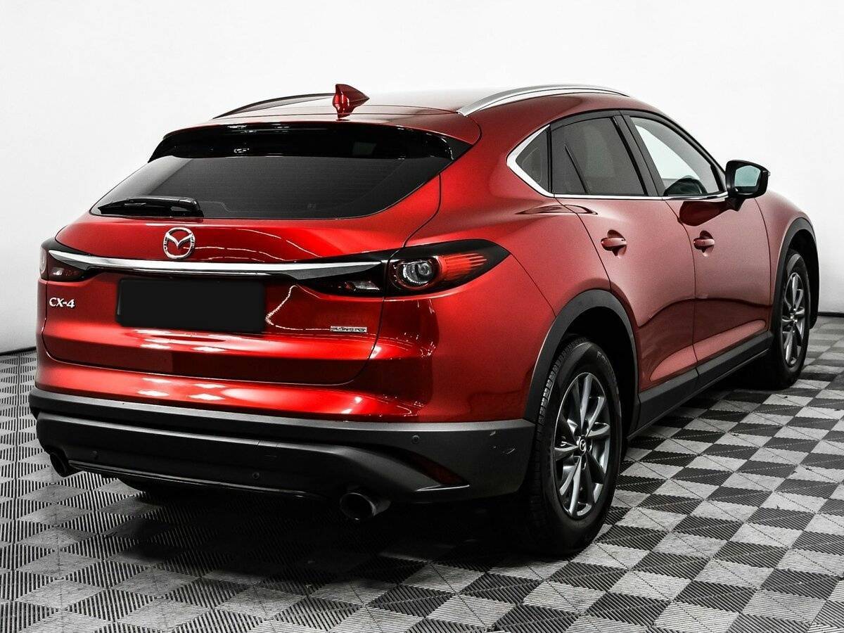 Mazda CX-4 с пробегом — 2023 год. Фото: #4