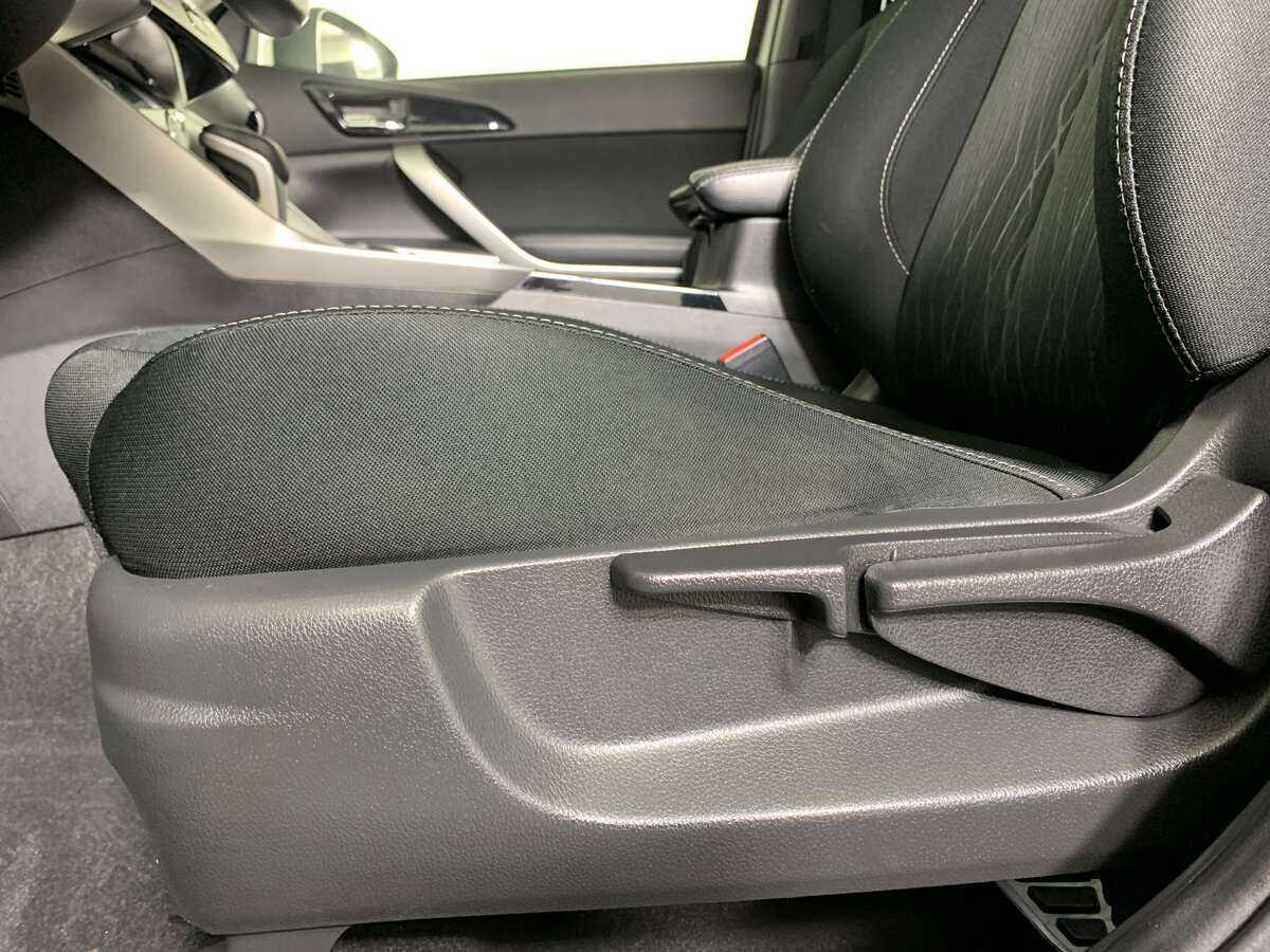 Mitsubishi Eclipse Cross с пробегом — 2018 год. Фото: #16