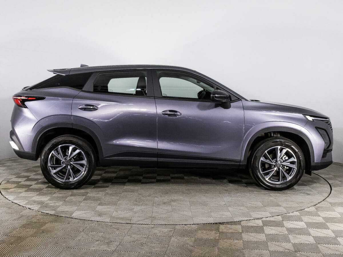 OMODA C5 с пробегом — 2024 год. Фото: #3