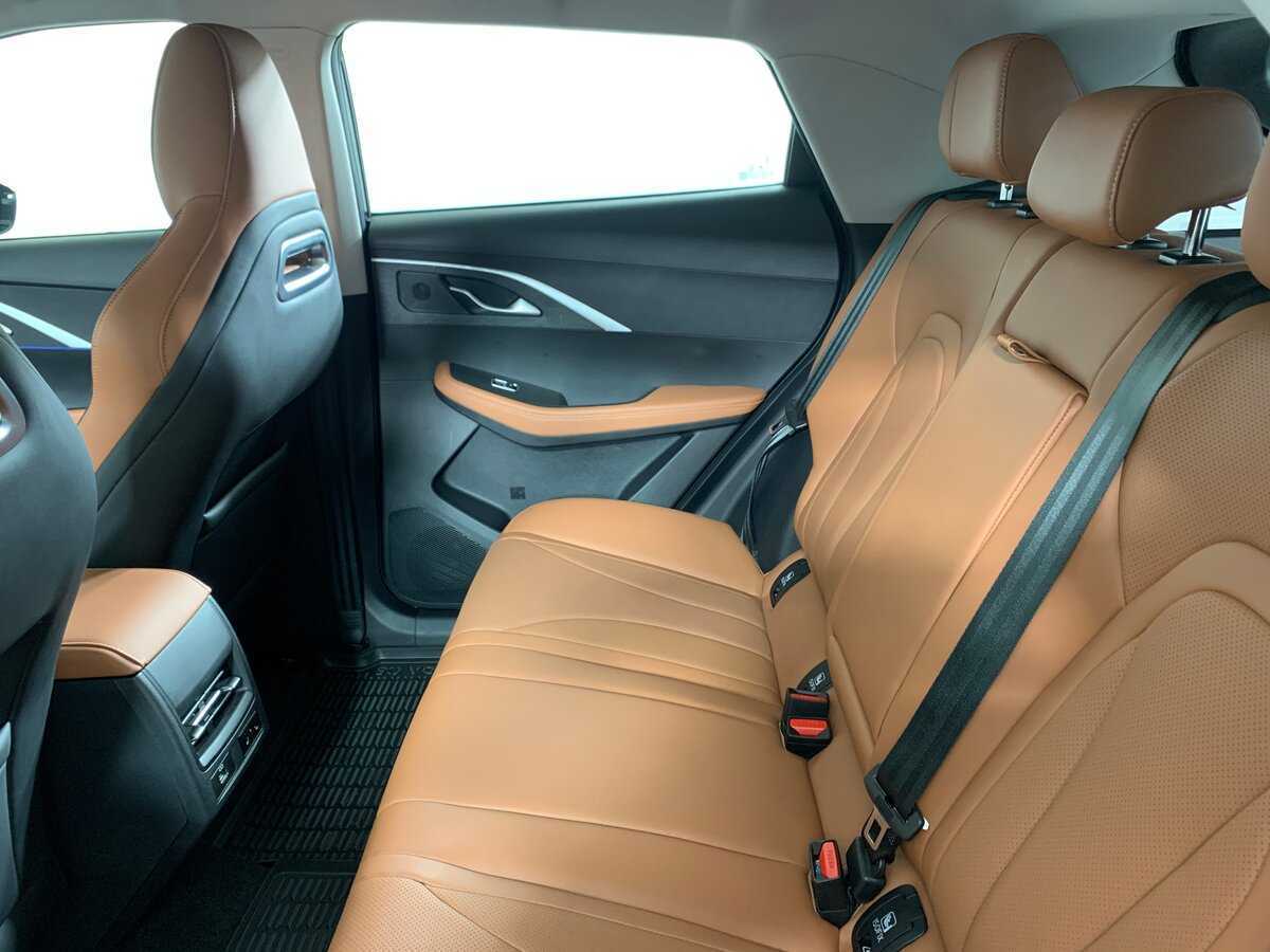 OMODA C5 с пробегом — 2023 год. Фото: #19