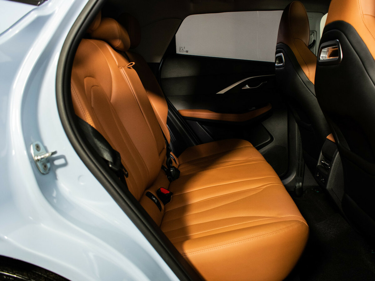 OMODA C5 с пробегом — 2023 год. Фото: #8