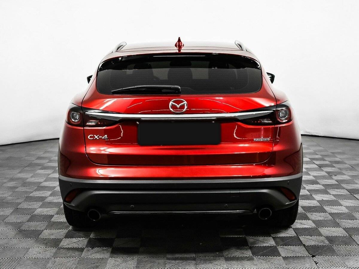 Mazda CX-4 с пробегом — 2023 год. Фото: #5