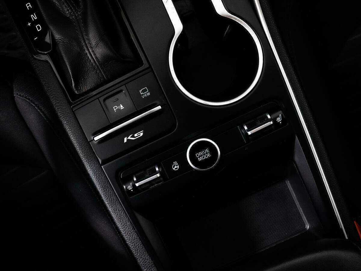Kia K5 с пробегом — 2020 год. Фото: #9