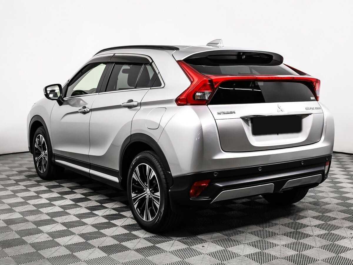 Mitsubishi Eclipse Cross с пробегом — 2018 год. Фото: #6