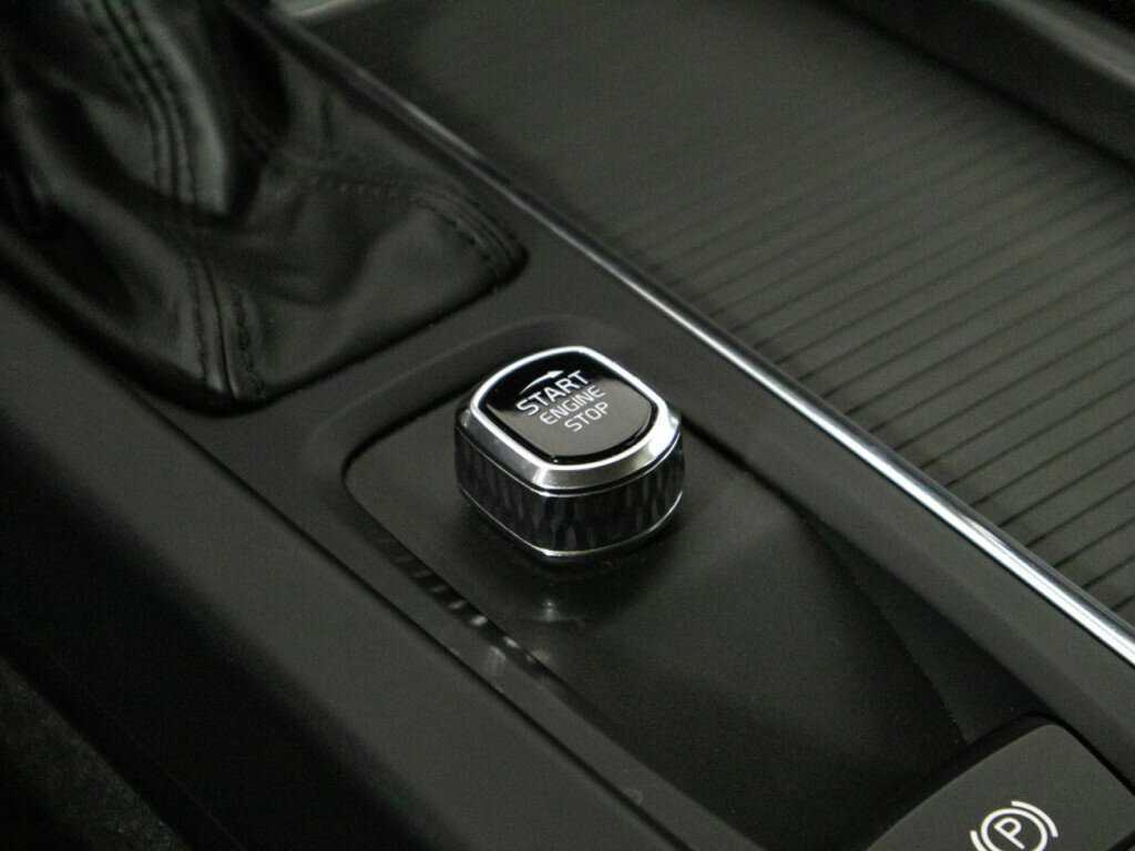 Volvo V60 с пробегом — 2018 год. Фото: #18