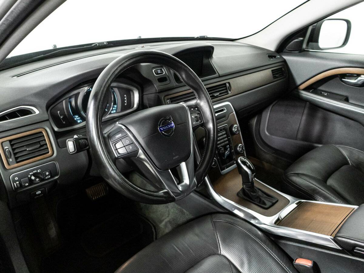 Volvo XC70 с пробегом — 2014 год. Фото: #10