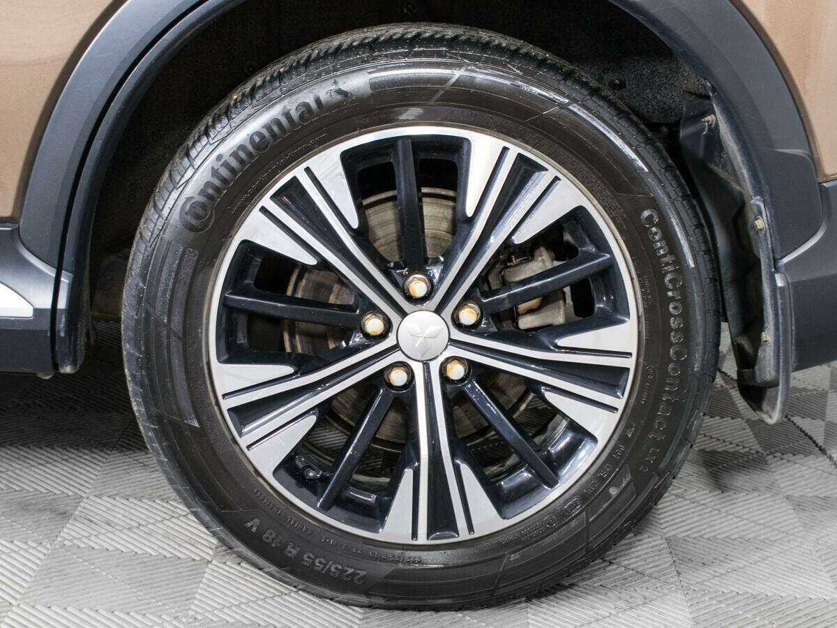 Mitsubishi Eclipse Cross с пробегом — 2018 год. Фото: #16