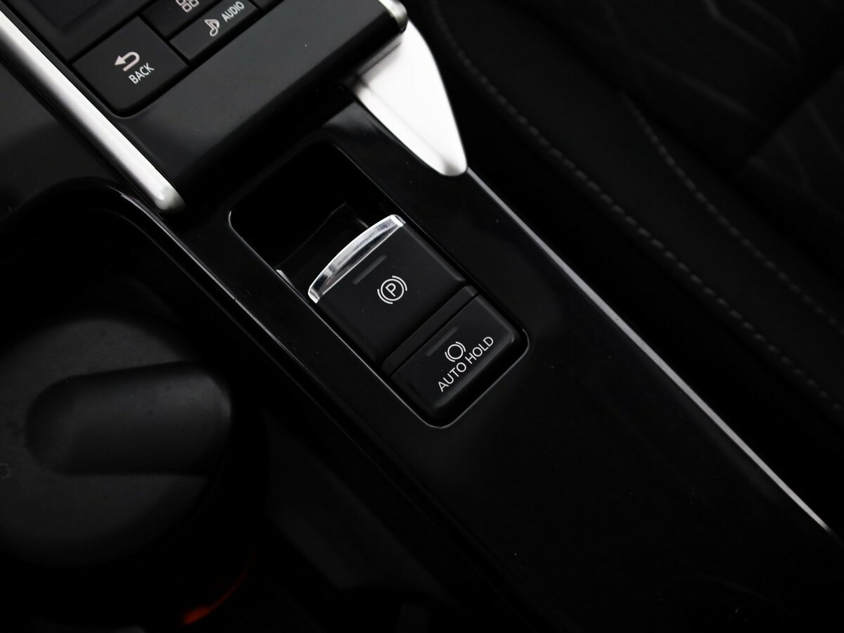 Mitsubishi Eclipse Cross с пробегом — 2019 год. Фото: #19