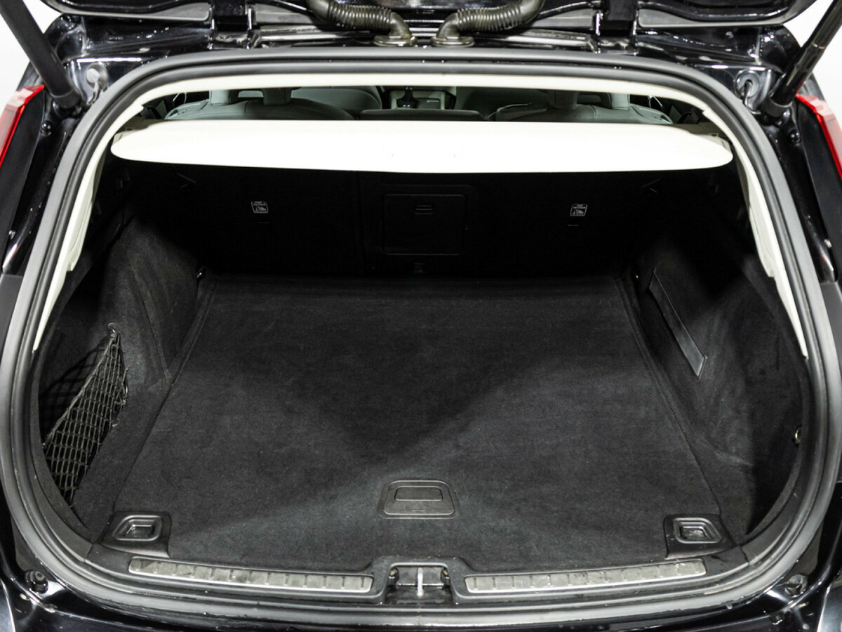 Volvo V60 с пробегом — 2018 год. Фото: #21