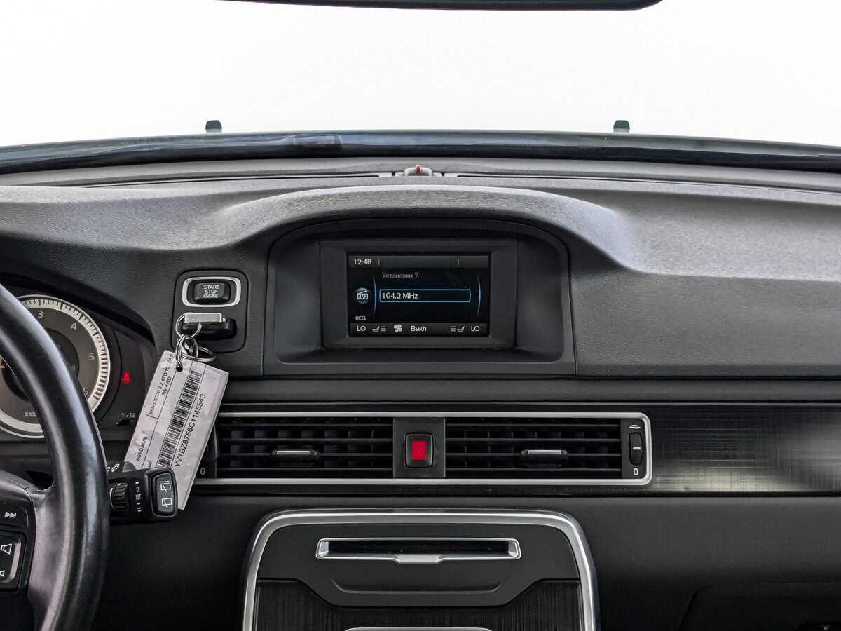 Volvo XC70 с пробегом — 2012 год. Фото: #12