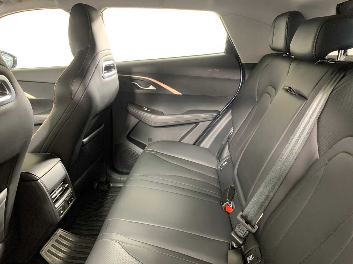 OMODA C5 с пробегом — 2023 год. Фото: #18