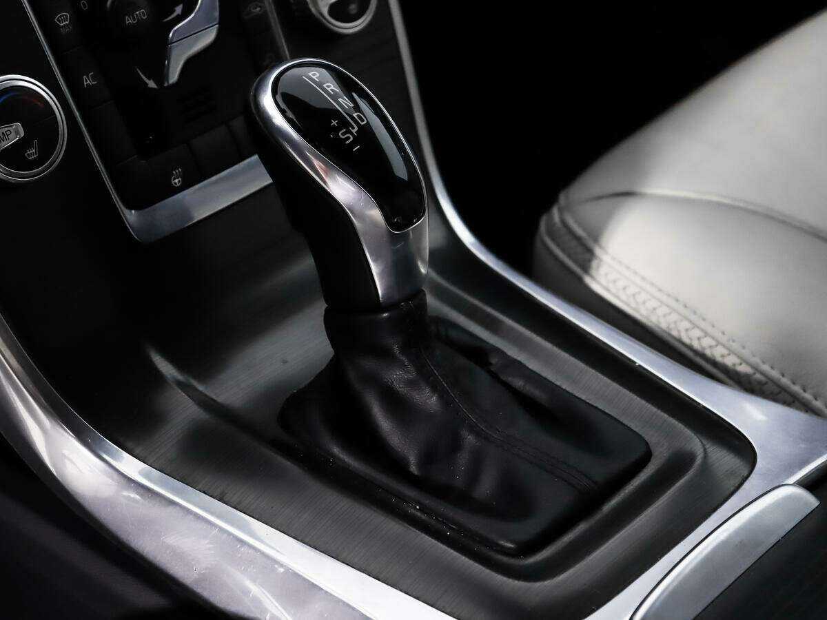 Volvo XC70 с пробегом — 2014 год. Фото: #10