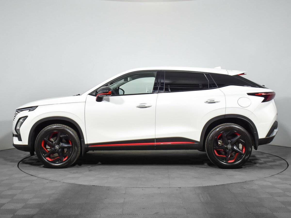 OMODA C5 с пробегом — 2023 год. Фото: #7