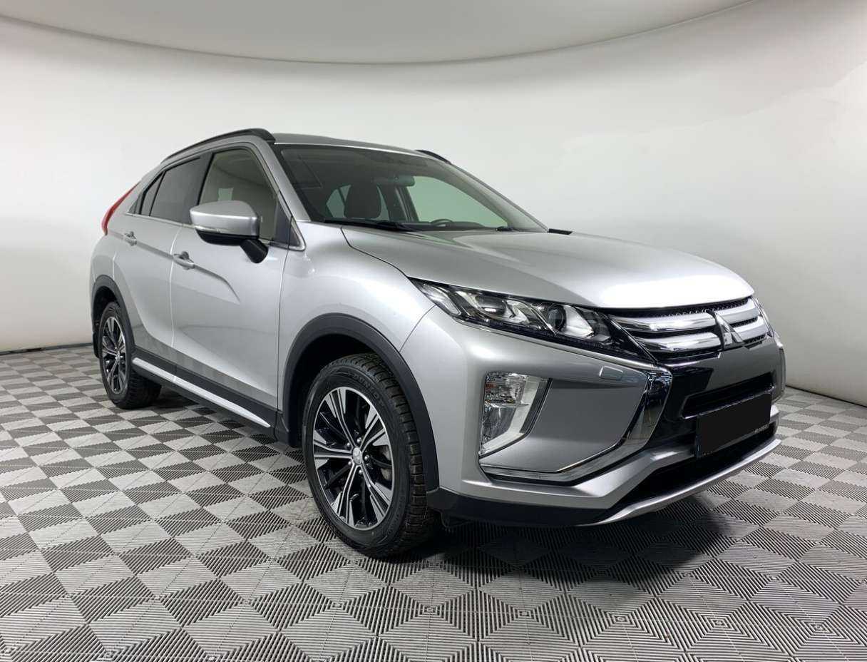 Mitsubishi Eclipse Cross с пробегом — 2018 год. Фото: #2