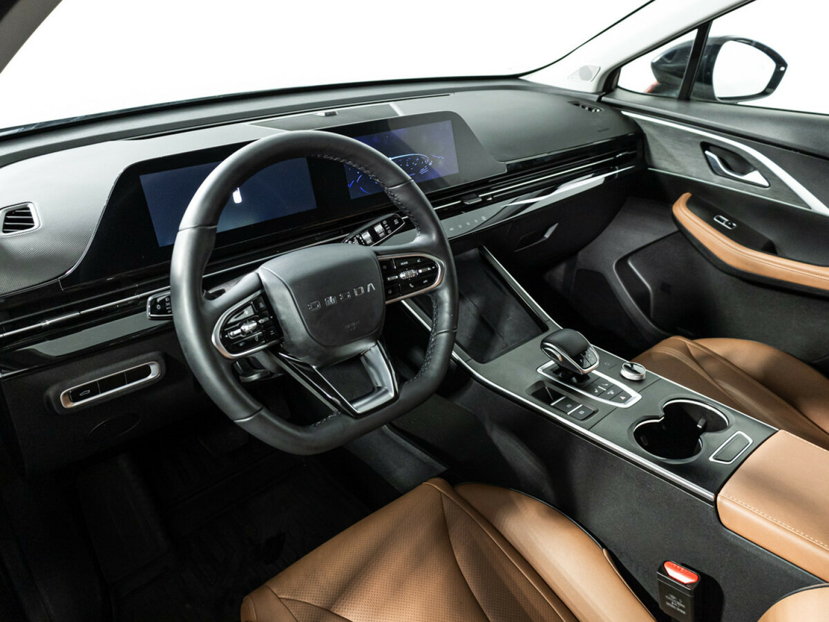 OMODA C5 с пробегом — 2023 год. Фото: #10