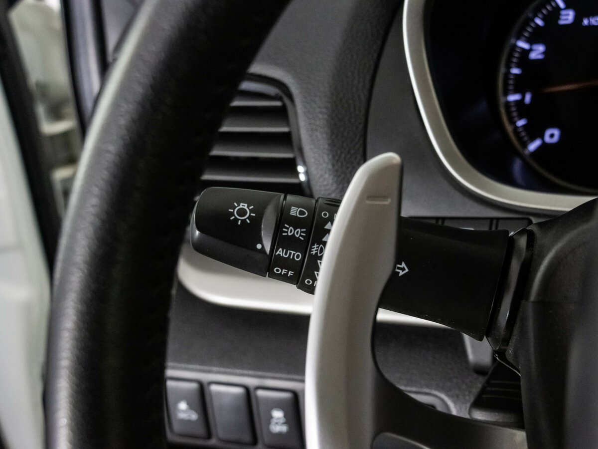 Mitsubishi Eclipse Cross с пробегом — 2022 год. Фото: #14