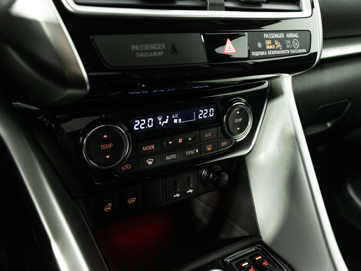 Mitsubishi Eclipse Cross с пробегом — 2018 год. Фото: #15