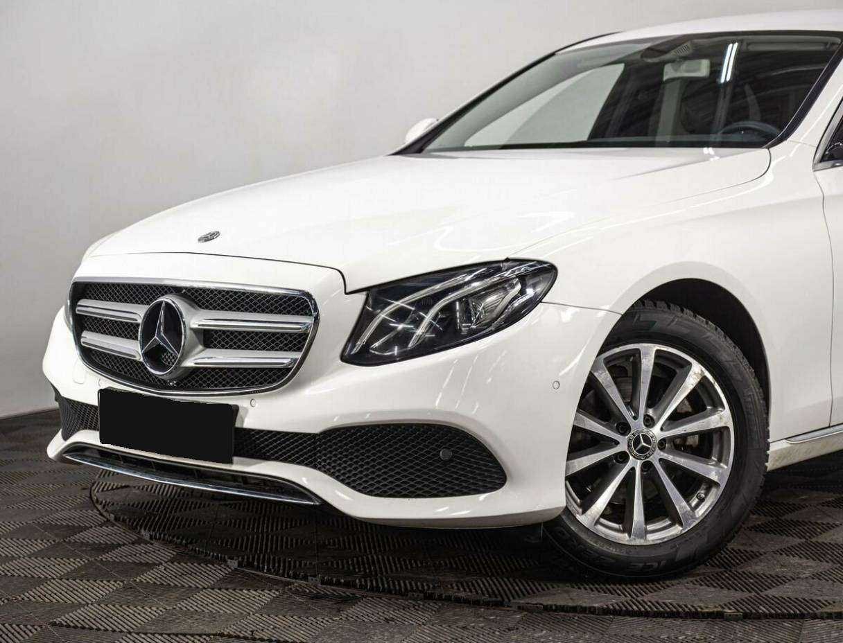 Mercedes-Benz E-Класс с пробегом — 2017 год. Фото: #3